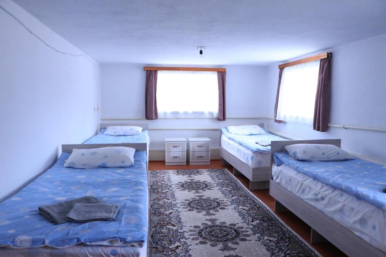 Guest House Baiel Bokonbayevo Exteriör bild